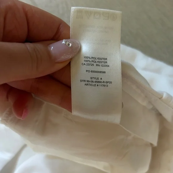 EUC aritzia effortless pant crepette CURVE FIT size 4 light birch - Picture 6 of 15